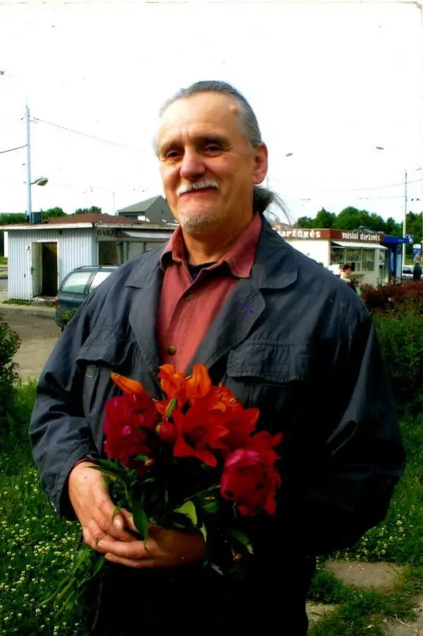 Tapytojas Raimundas Majauskas. Nuotrauka iš Kauno apskrities viešosios bibliotekos archyvo